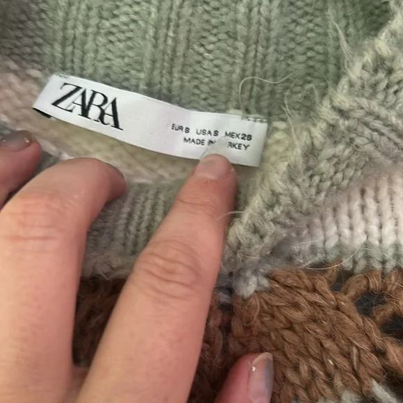 Zara Brown and Cream Crew Neck Sweater with Zigzag Pattern - Picture 2 of 7